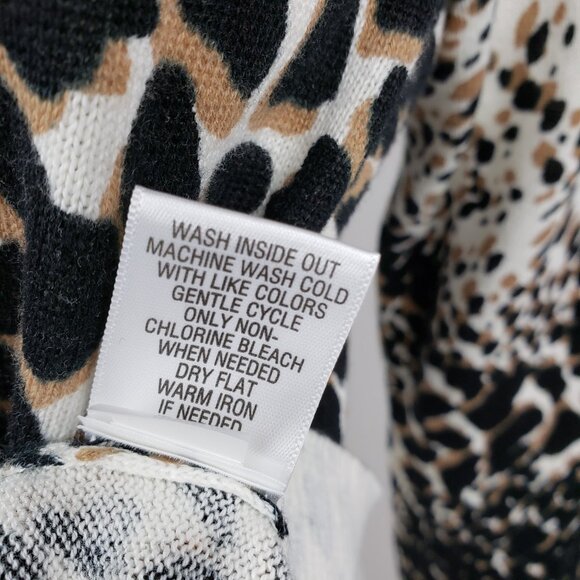 Croft & Barrow Cardigan Womens PM Petite Medium Black Brown White Animal Print - Picture 7 of 7